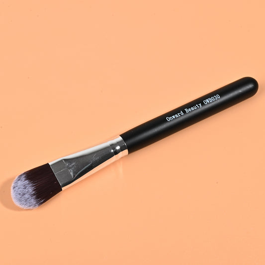 Oval Foundation Brush